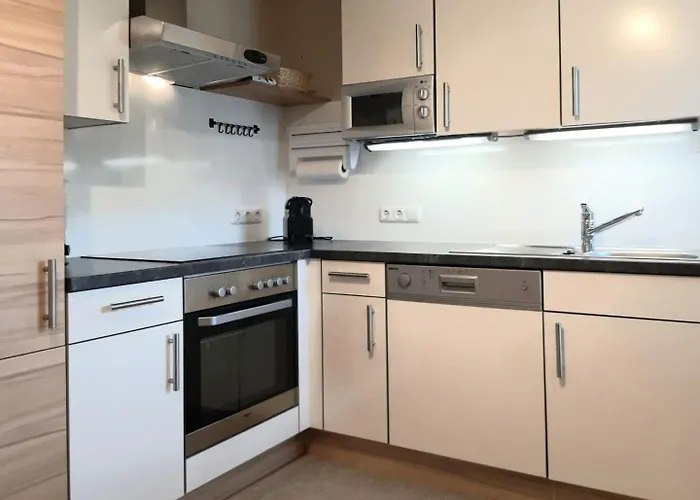 Pretty In With A View *