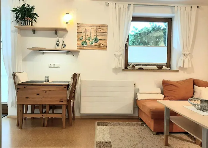 Apartment Pretty In With A View *